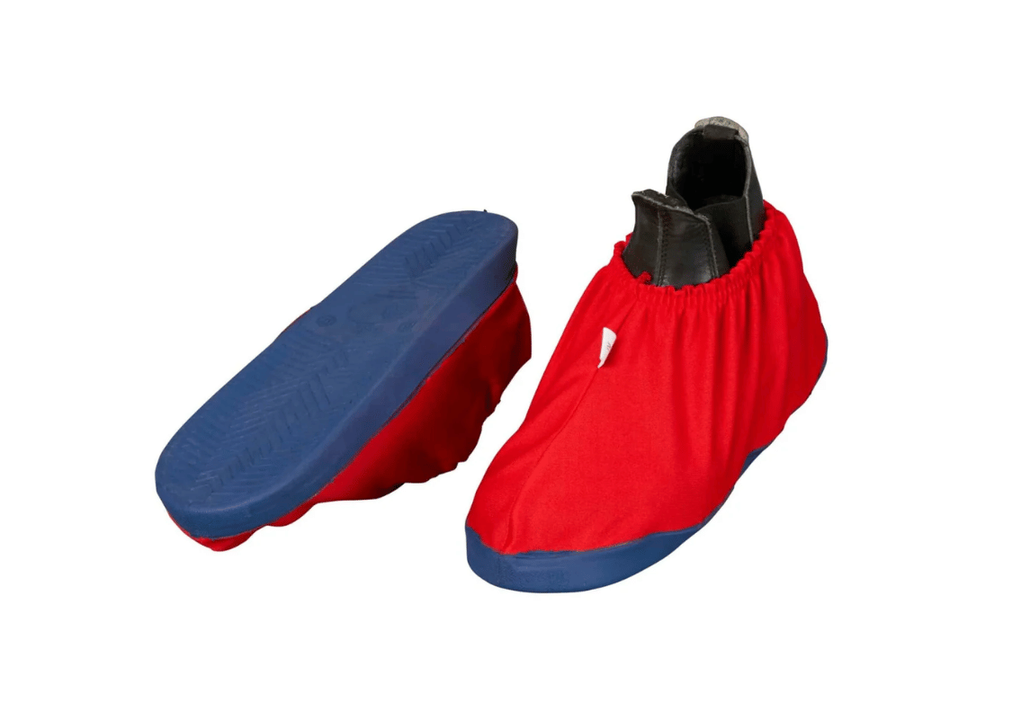 Überziehschuh Premium mit Kautschuksohle in blau rot Article number KTX00156.